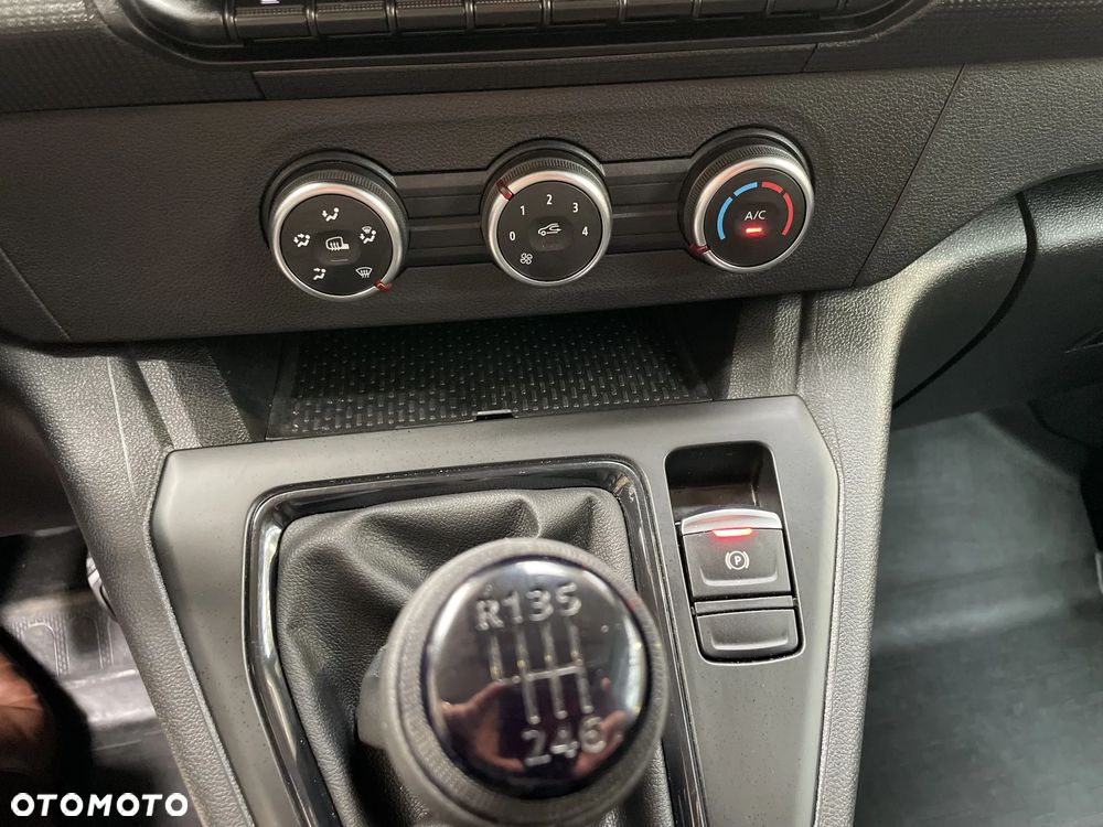 Renault KANGOO VAN - 24