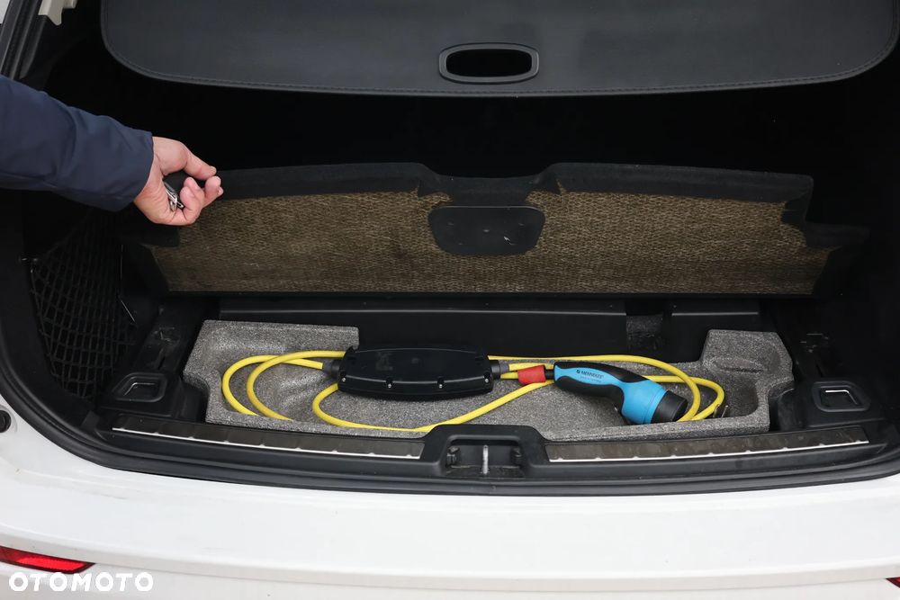 Volvo XC 60 T8 AWD Recharge Plus Dark - 11