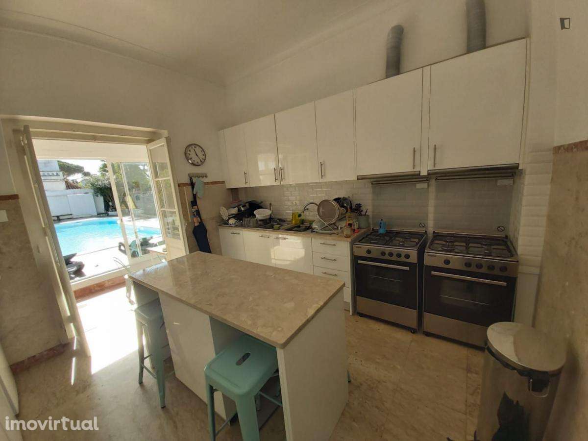 Quarto - localizado em Oeiras Lisbon - Grande imagem: 5/24