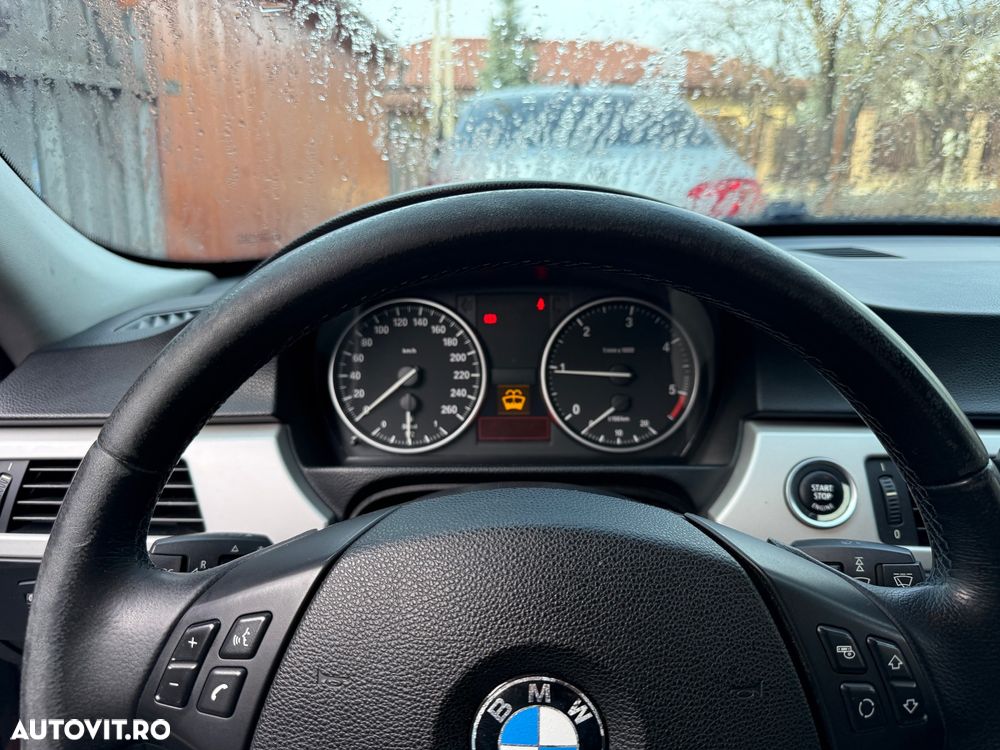 BMW Seria 3 320d xDrive - 8