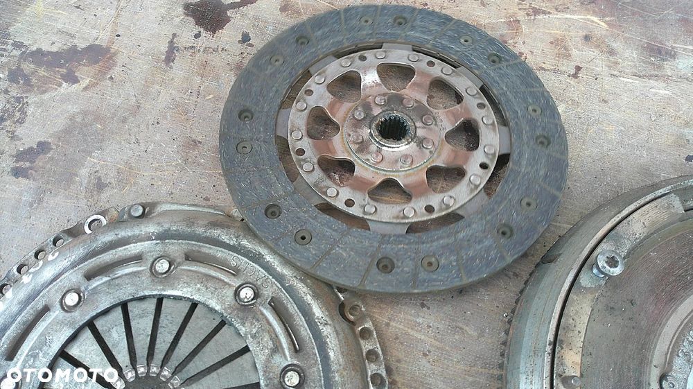 PEUGEOT 207 1.6 HDI KOŁO DWUMASOWE SPRZĘGŁO - 3