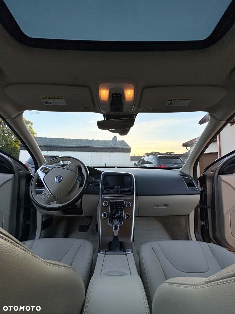 Volvo XC 60 T6 AWD Geartronic Momentum - 16