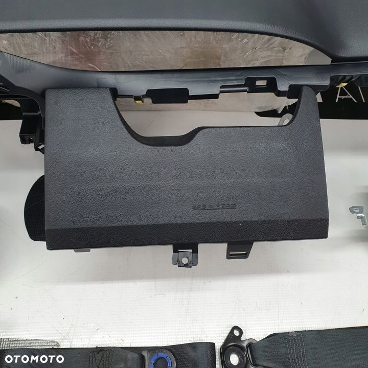 TOYOTA YARIS 3 III LIFT DESKA ROZDZIELCZA KONSOLA KOKPIT PULPIT PODUSZKI AIRBAG AIR BAG PASY KIT SET - 7