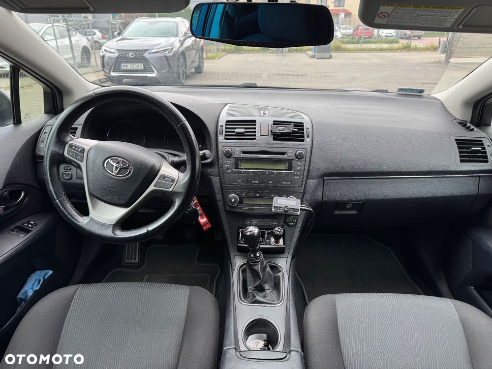 Toyota Avensis 1.8 Luna - 14