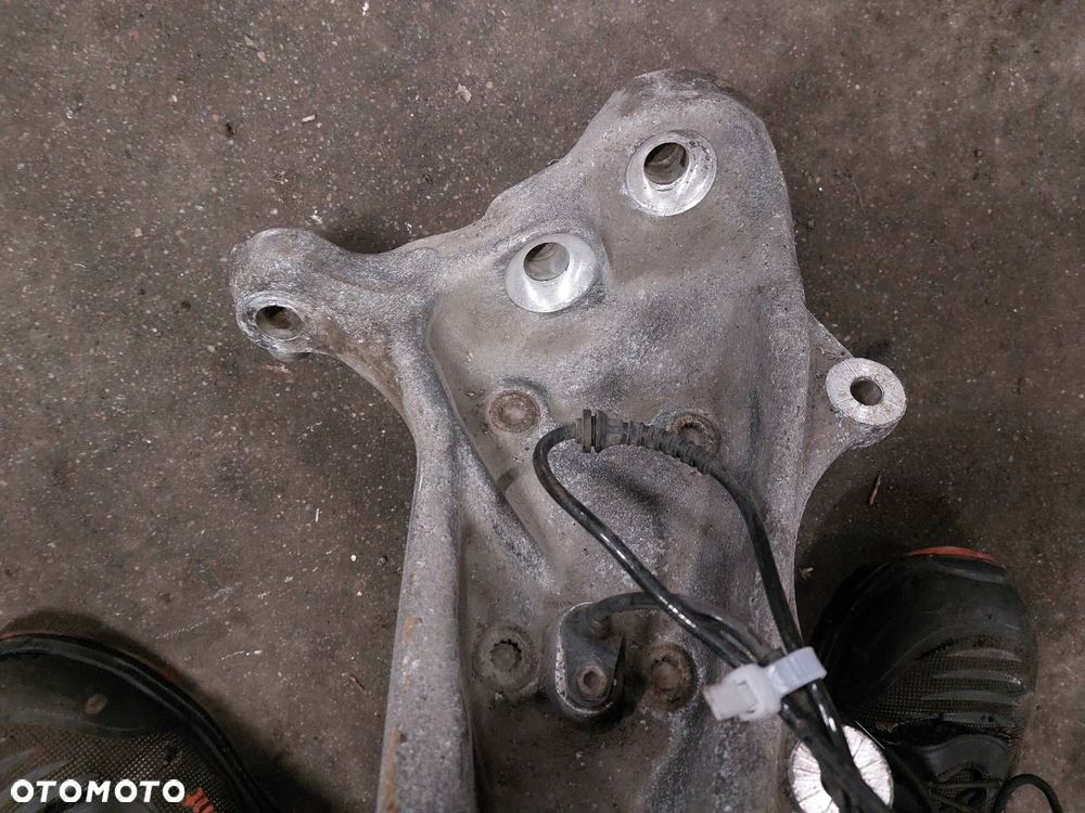 PIASTA ZWROTNICA LEWY PRZÓD BMW F10 520d - 4