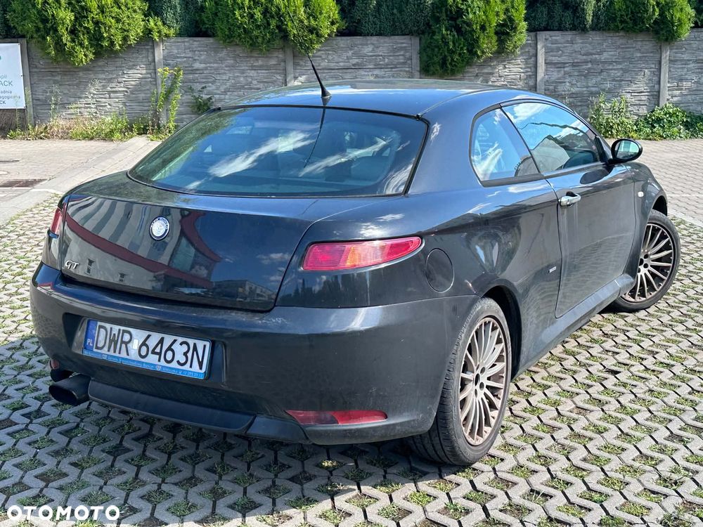 Alfa Romeo GT - 6