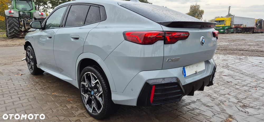 BMW iX2 eDrive20 66.5kWh M Sport Edition - 17