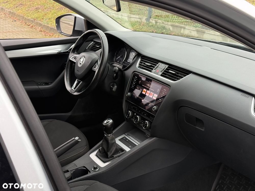 Skoda Octavia 1.4 TSI Ambition - 5