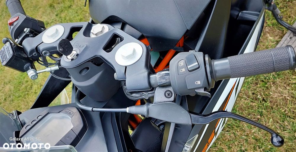 KTM RC 125 - 24