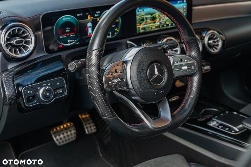 Mercedes-Benz CLA 250 4-Matic AMG Line 7G-DCT - 28