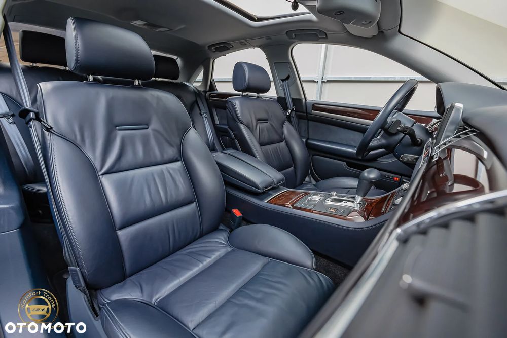 Audi A8 4.2 Quattro - 8
