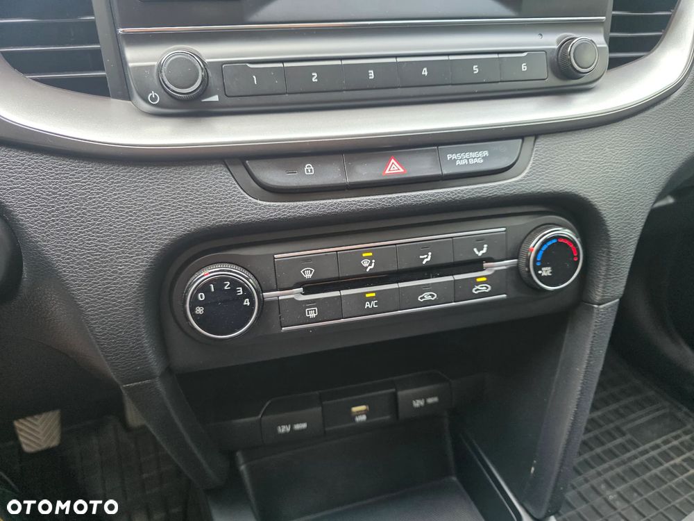 Kia Ceed 1.6 CRDi mHEV S - 19