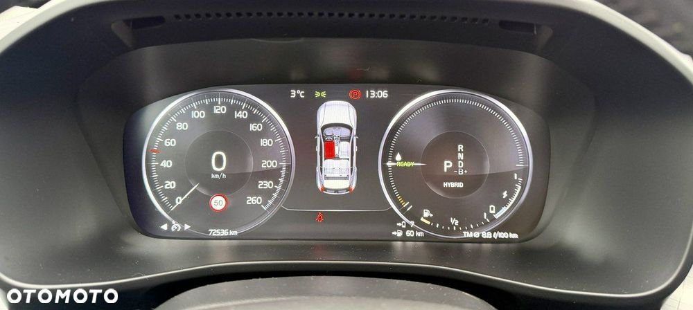 Volvo XC 40 T5 Twin Engine DKG Momentum Pro - 28