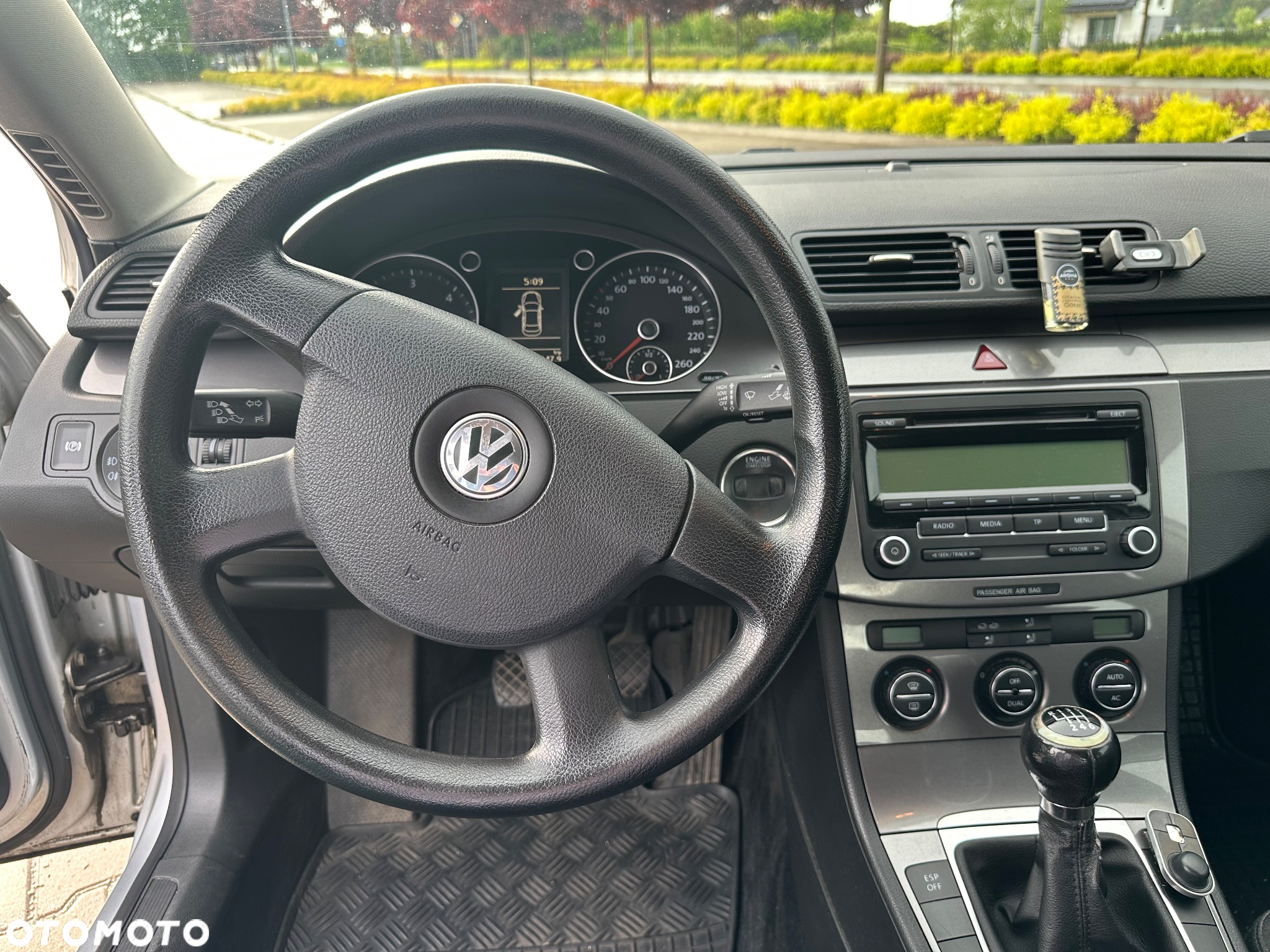 Volkswagen Passat 2.0 TDI 4Mot Comfortline - 12