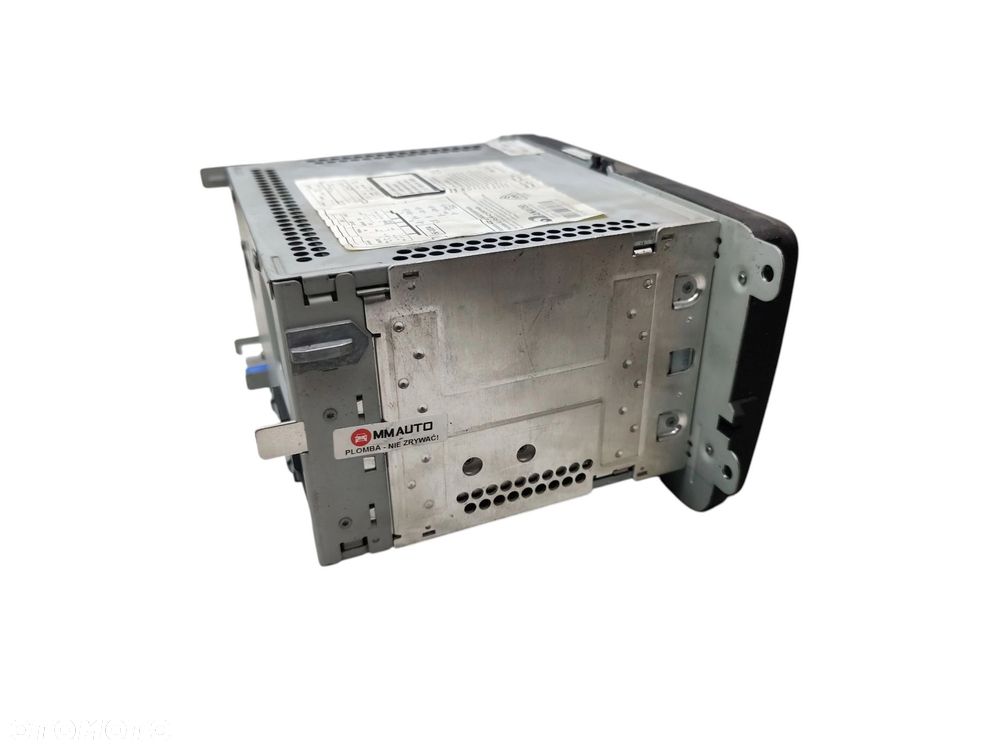 RADIO VOLKSWAGEN PASSAT B7 (2010-2014) 2.0 TDI 140KM 3C8035315EU - 1