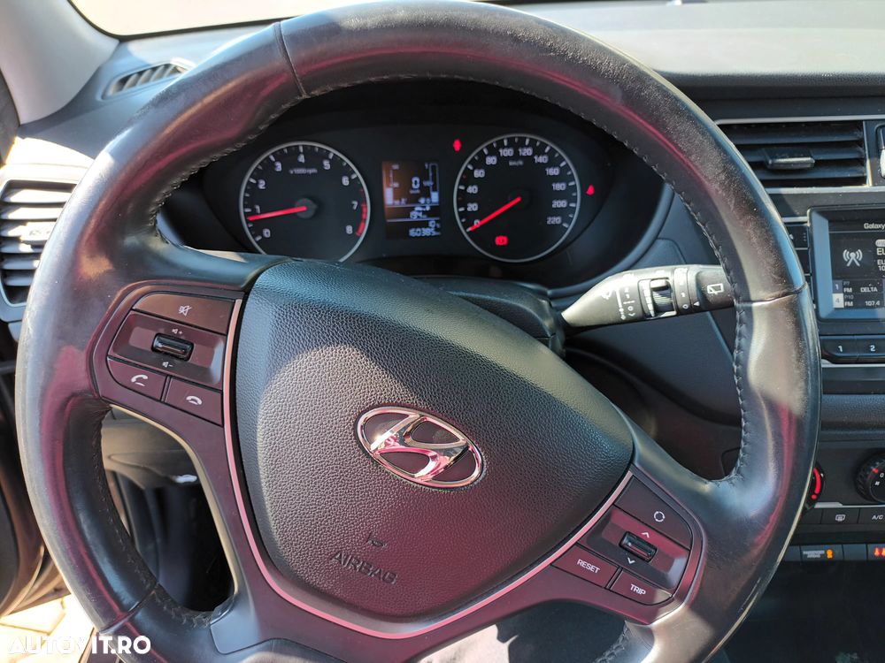 Hyundai i20 1.25 84CP M/T Comfort - 10