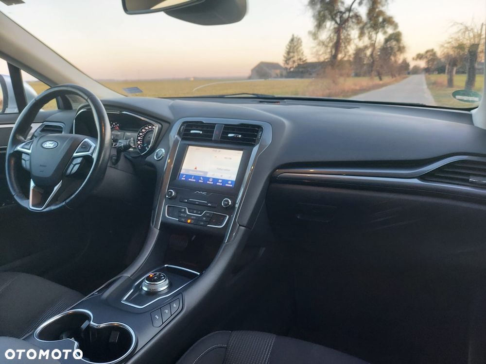 Ford Mondeo 2.0 TDCi STart-Stopp PowerShift-Aut Titanium - 13