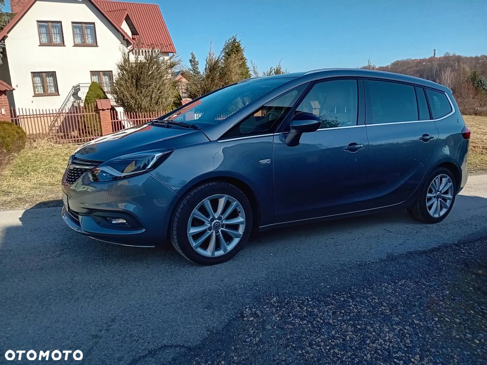 Opel Zafira - 1