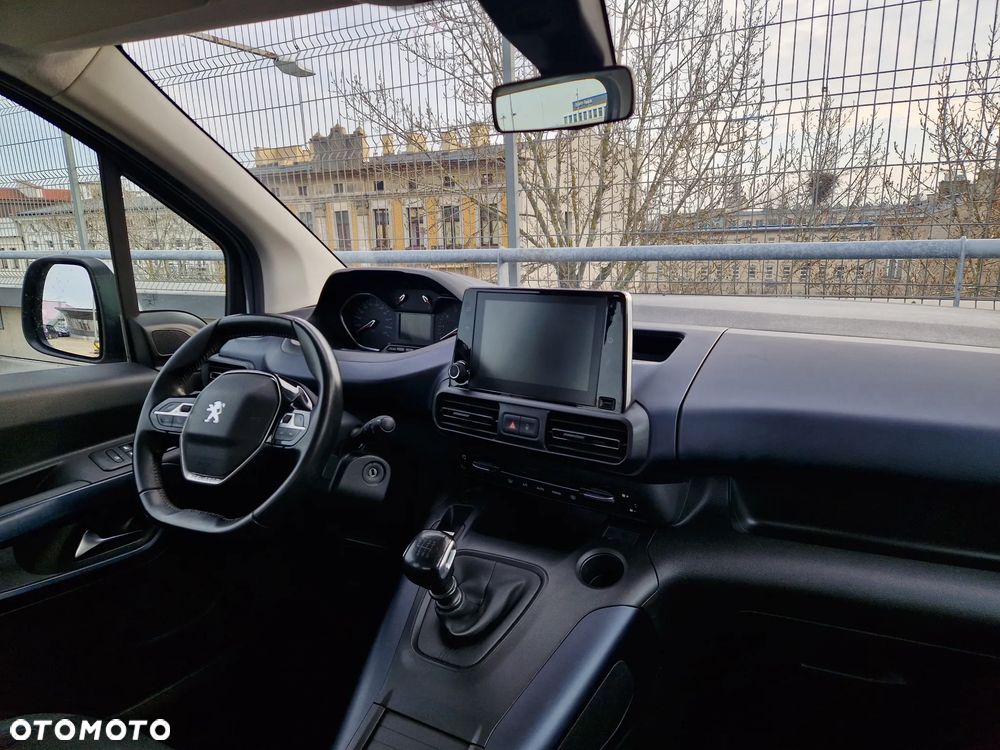 Peugeot Rifter 1.5 BlueHDI Allure S&S - 23