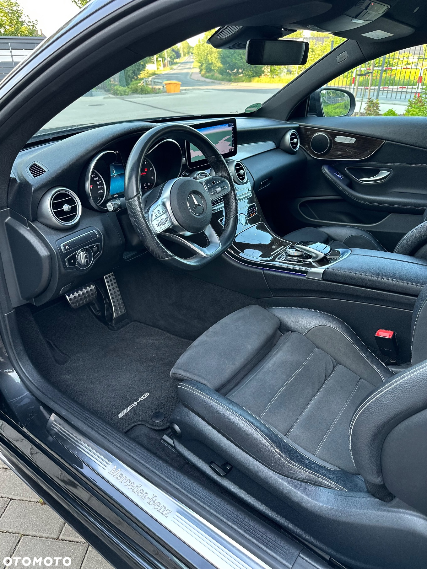 Mercedes-Benz Klasa C 300 d Coupe 9G-TRONIC AMG Line - 16