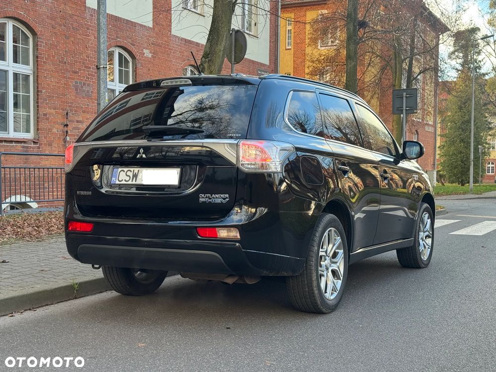 Mitsubishi Outlander 2.0 4WD Plus - 8