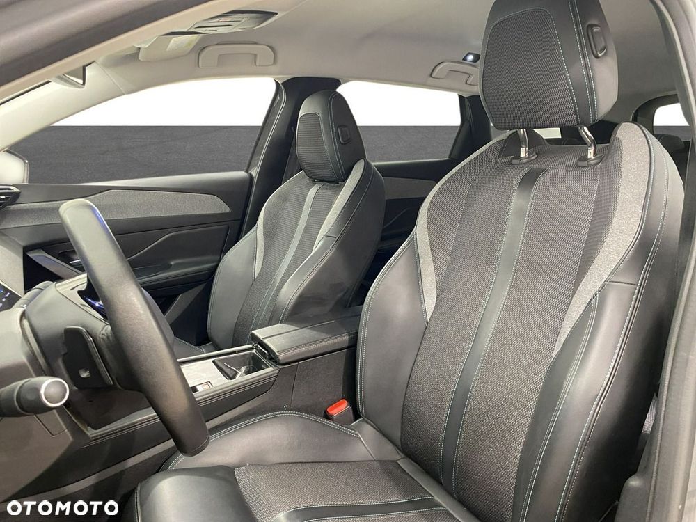 Peugeot 308 BlueHDi 130 EAT8 Allure Pack - 23