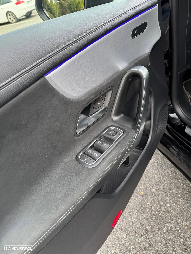 Mercedes-Benz CLA 250 - 12