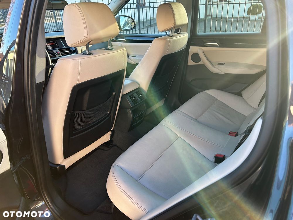 BMW X4 xDrive28i xLine - 13