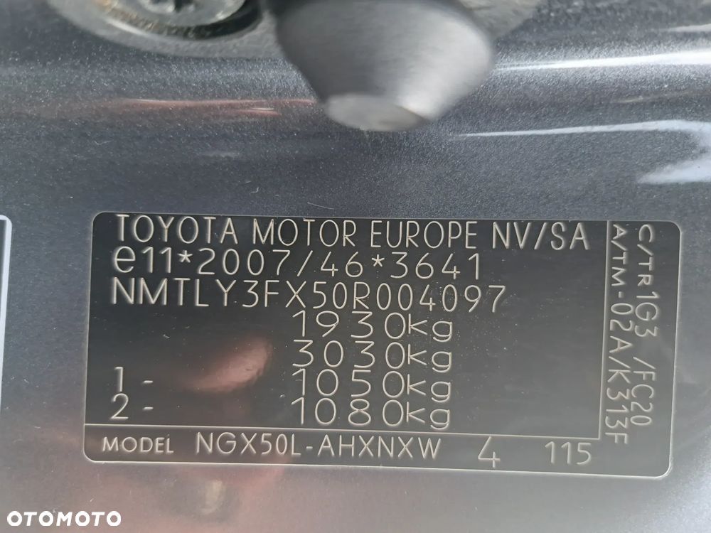 Toyota C-HR 1.2 T Premium CVT 4x4 - 24