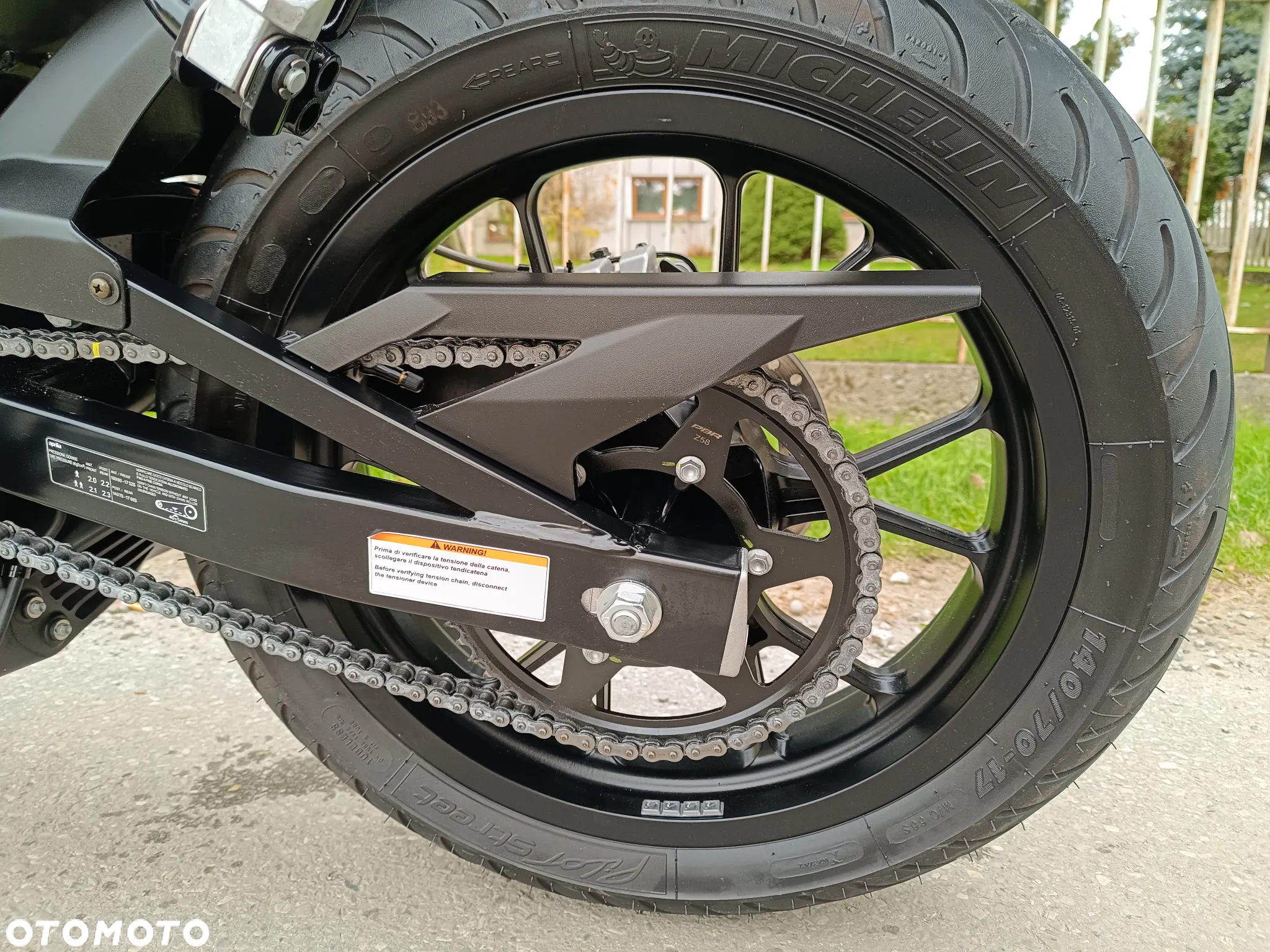 Aprilia Tuono - 7