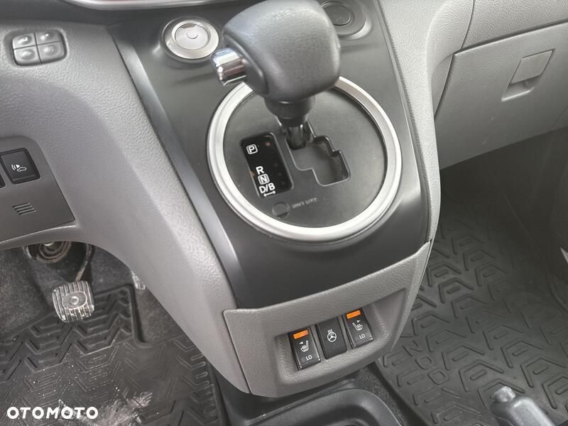 Nissan NV200 - 16