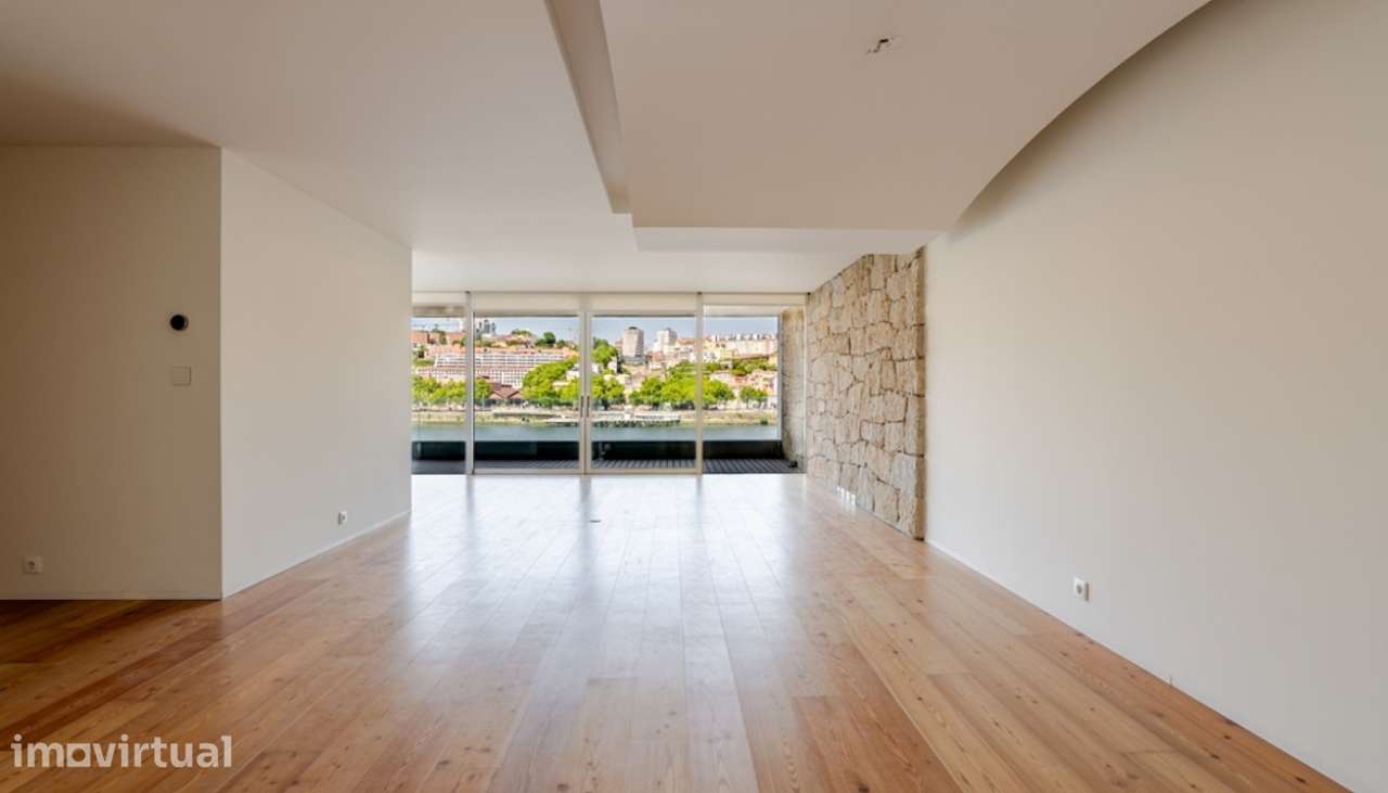 Apartamento T4 com varandas e vistas de rio à venda em Gaia - Grande imagem: 4/21