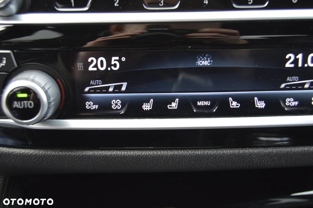 BMW Seria 5 520d xDrive M Sport sport - 16