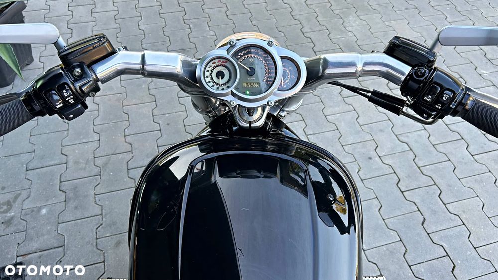 Harley-Davidson V-Rod Muscle - 15
