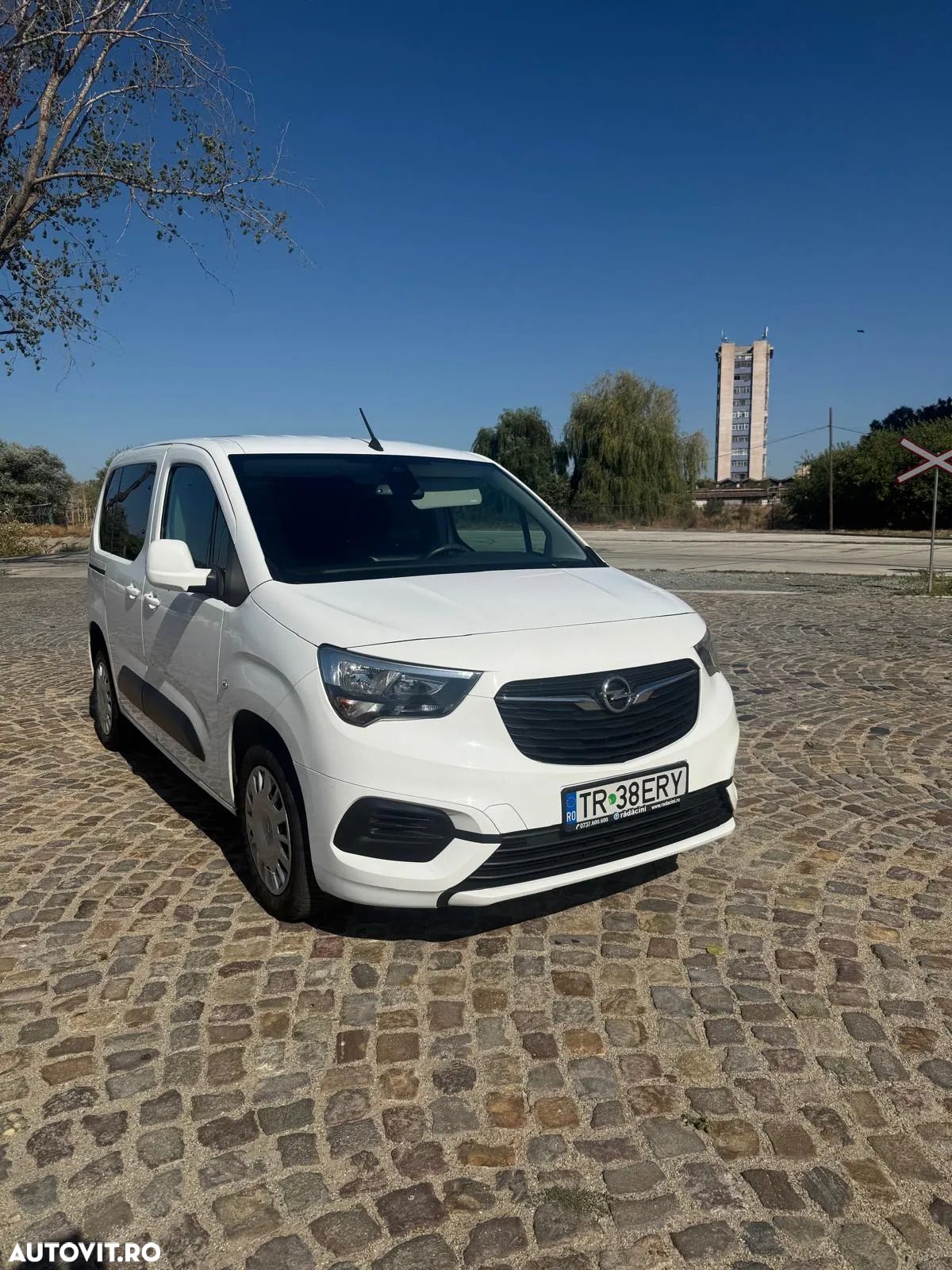 Opel Combo Life 1.2 L1H1 Start/Stop Edition Life - 1