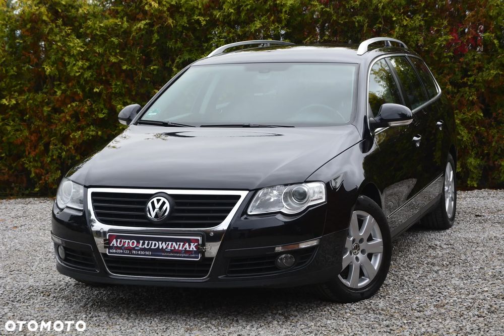 Volkswagen Passat 1.8 TSI Exclusive - 1