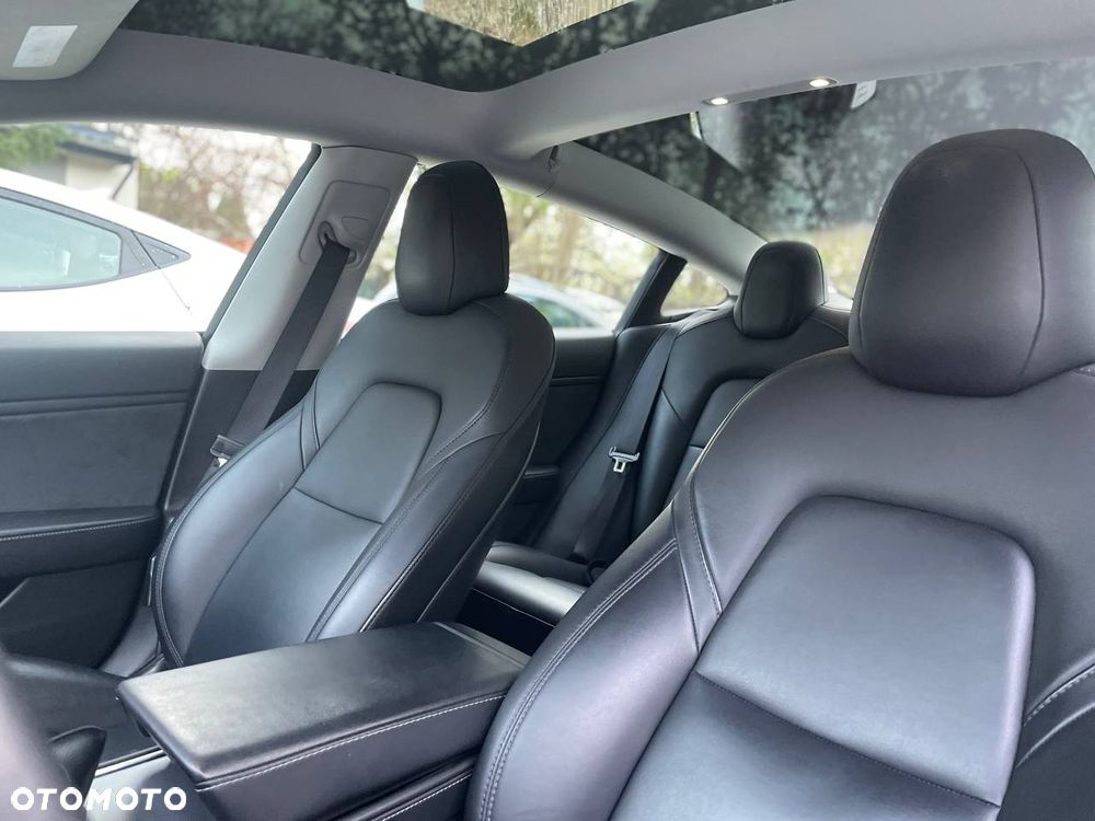 Tesla Model 3 Langstreckenbatterie Allradantrieb Dual Motor - 7