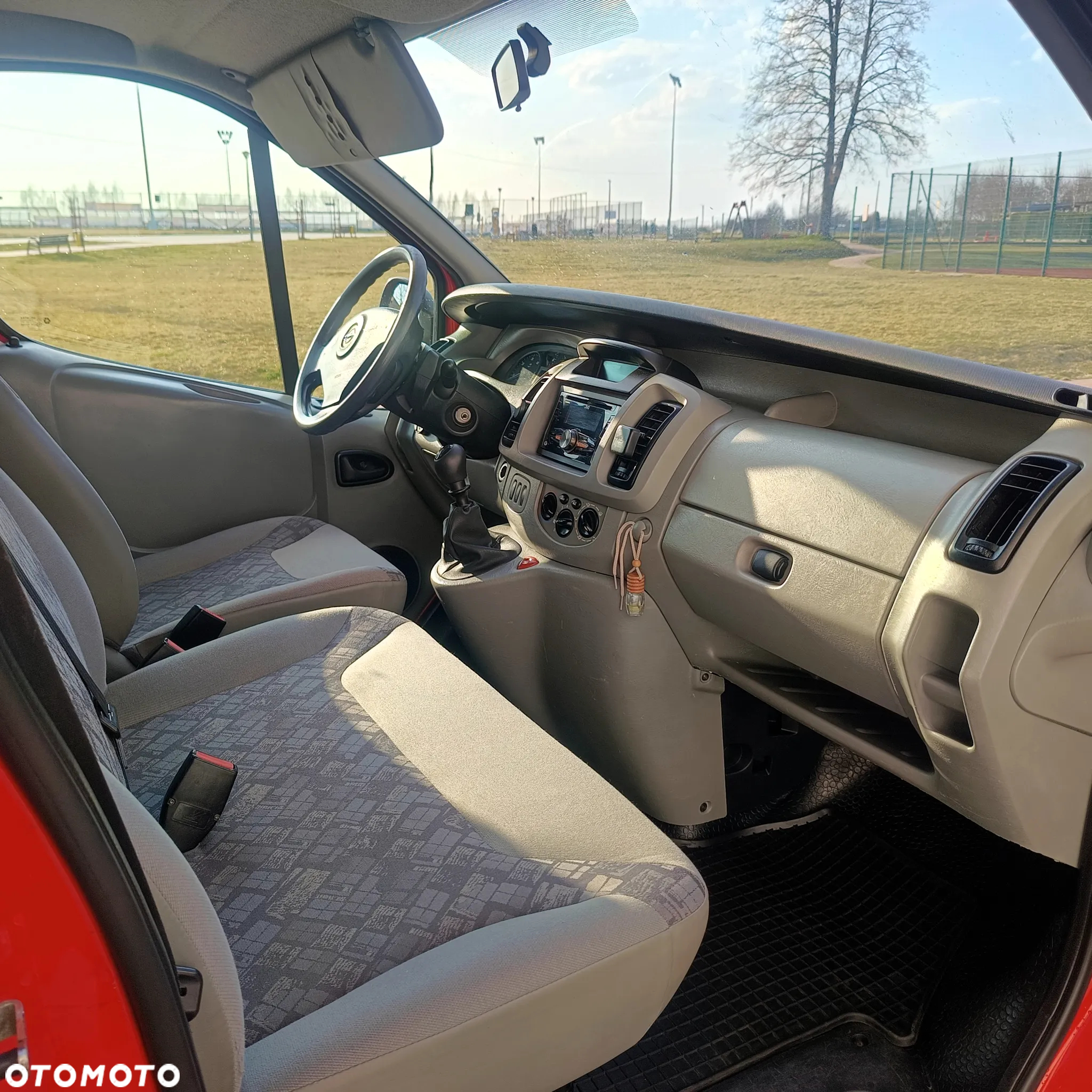 Opel VIVARO - 13