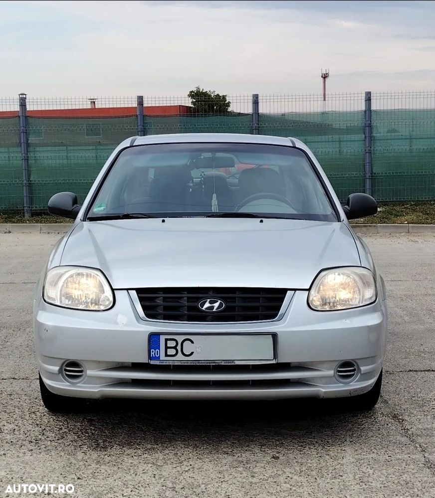 Hyundai Accent 1.3i - 1