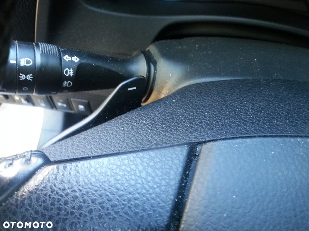 Toyota Auris 1.6 Premium MM - 21