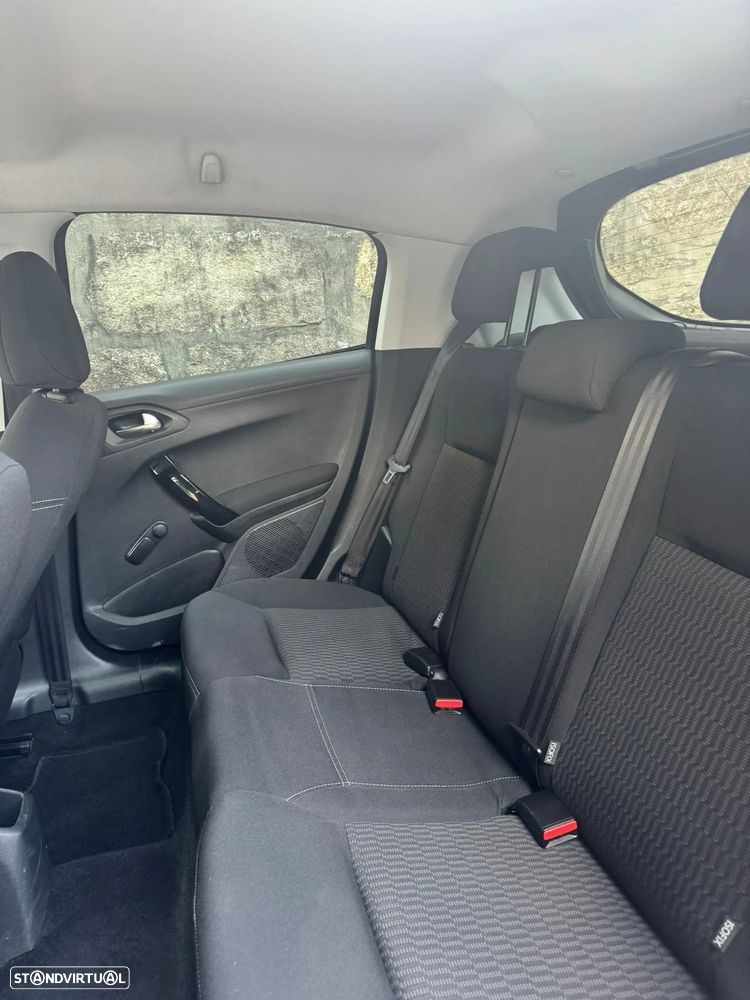 Peugeot 208 1.6 BlueHDi Access - 4