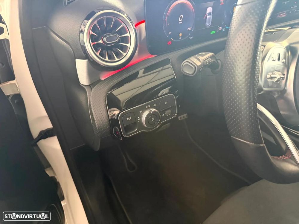 Mercedes-Benz A 250 e 8G-DCT Advanced AMG Line - 32