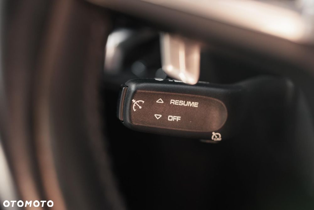 Porsche Macan Standard - 23