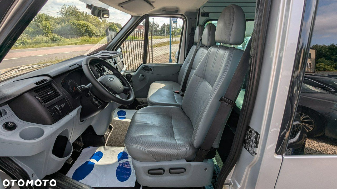 Ford Transit - 11