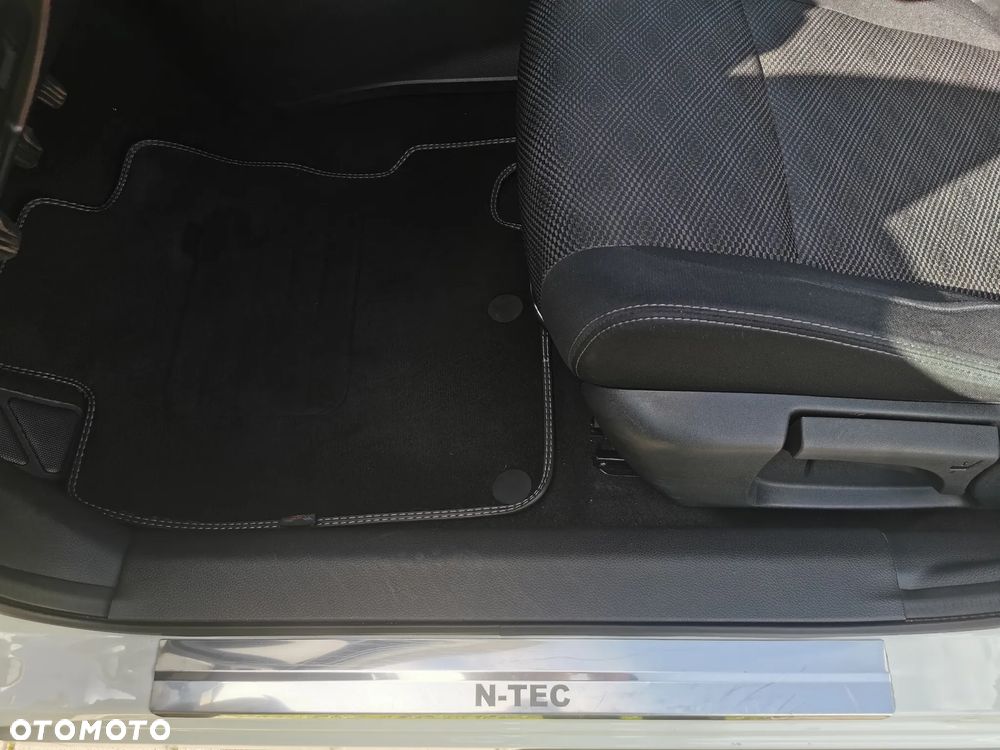 Nissan Qashqai 1.2 DIG-T N-Tec EU6 - 27