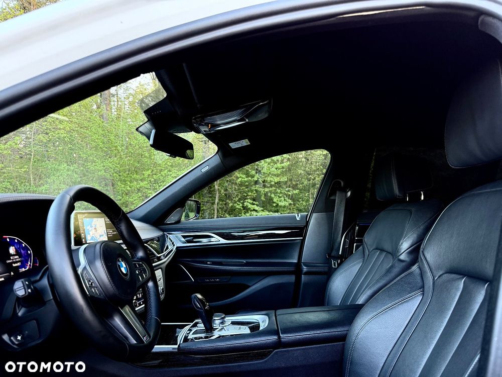 BMW Seria 7 730d xDrive sport - 9