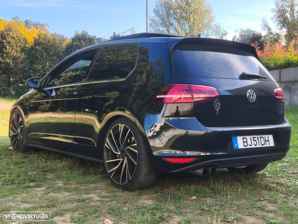 VW Golf 2.0 TDI GTD DSG - 21