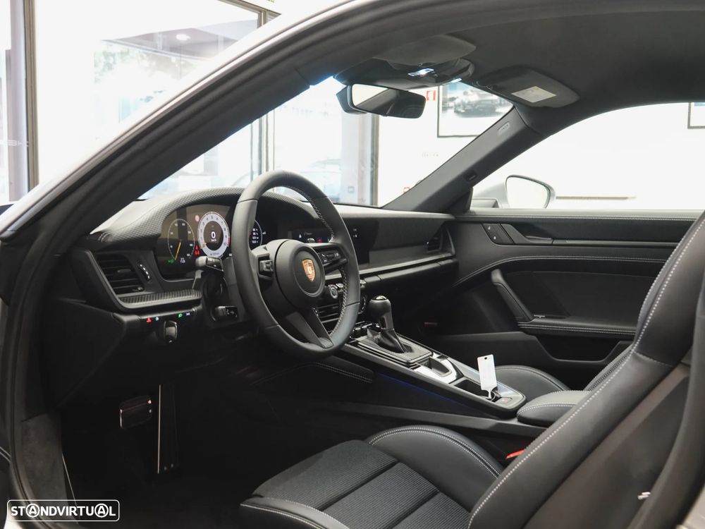 Porsche 911 (992) GT3 Touring Package PDK - 36