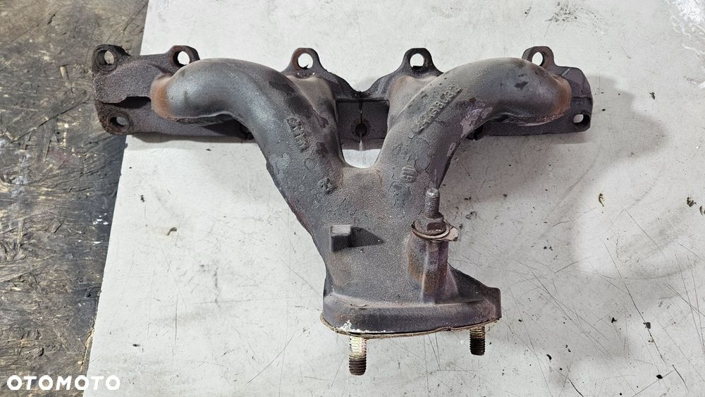 Kolektor wydechowy opel Zafira b z22yh 2.2 direct 155km - 1