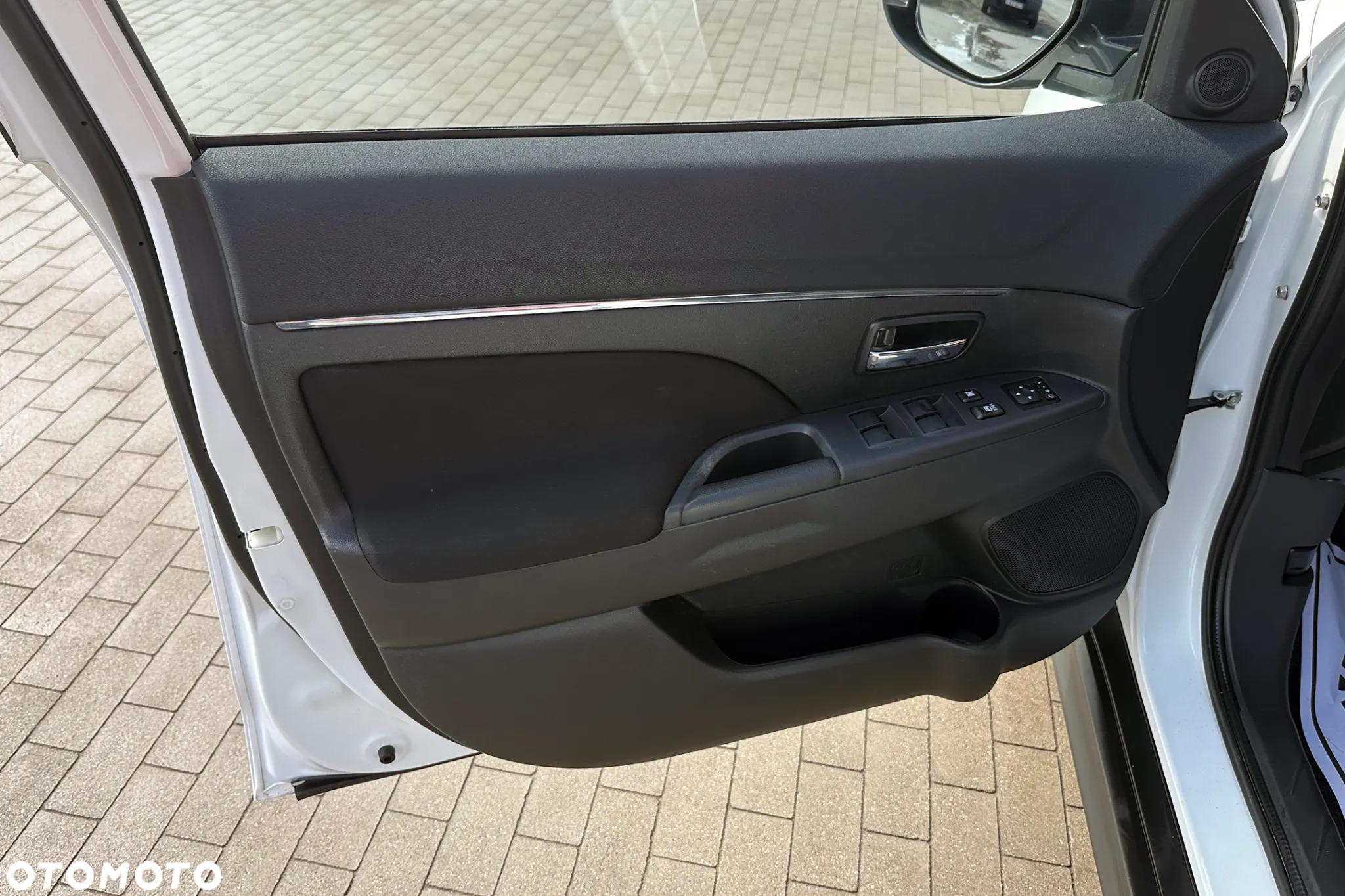 Mitsubishi ASX - 20